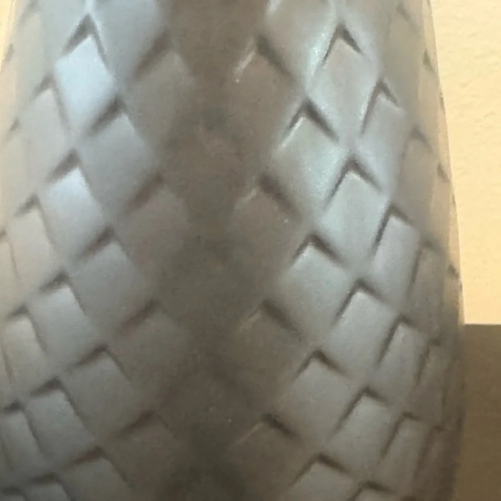 Modern Black Diamond Pattern Vase - Picture 2 of 4